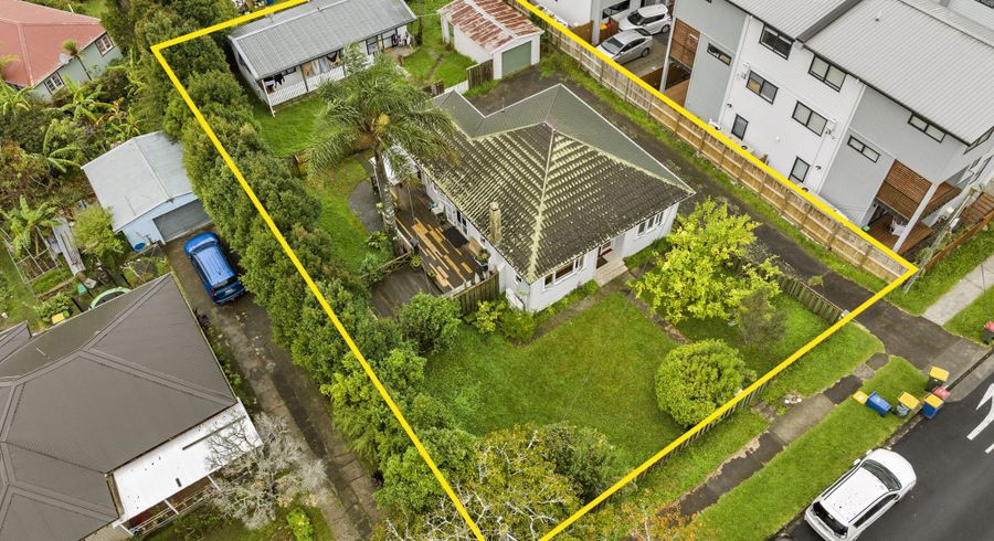  at 48 Astley Avenue, New Lynn, Waitakere City, Auckland