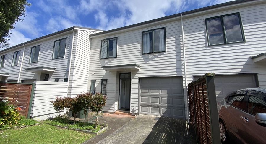  at 56/1 Ambrico Place, New Lynn, Waitakere City, Auckland