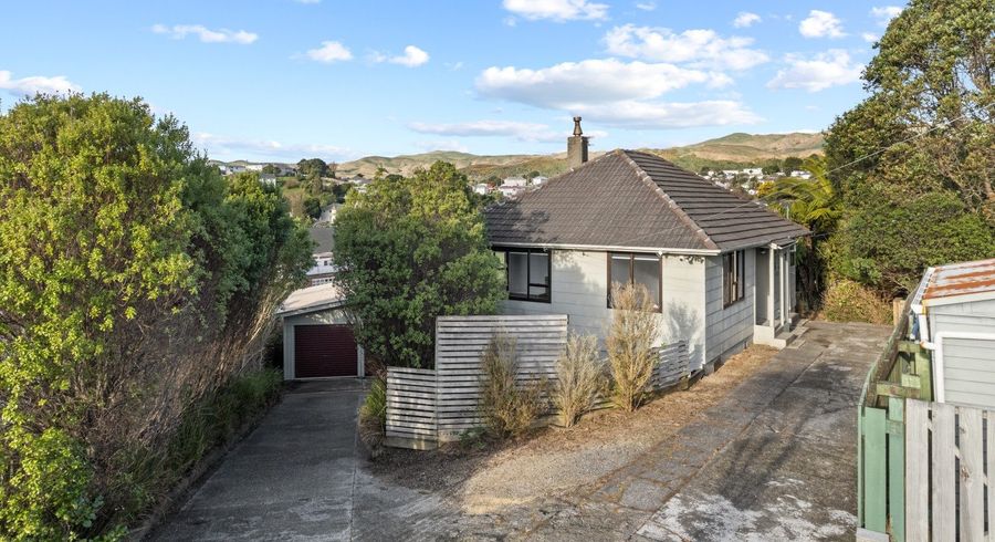  at 5 King Crescent, Ranui Heights, Porirua, Wellington