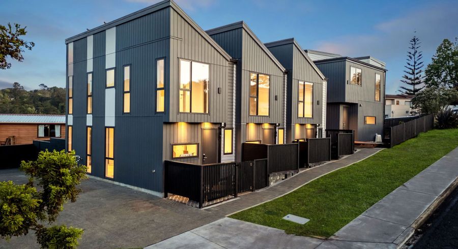  at 1 Thistledew Place, Bayview, North Shore City, Auckland