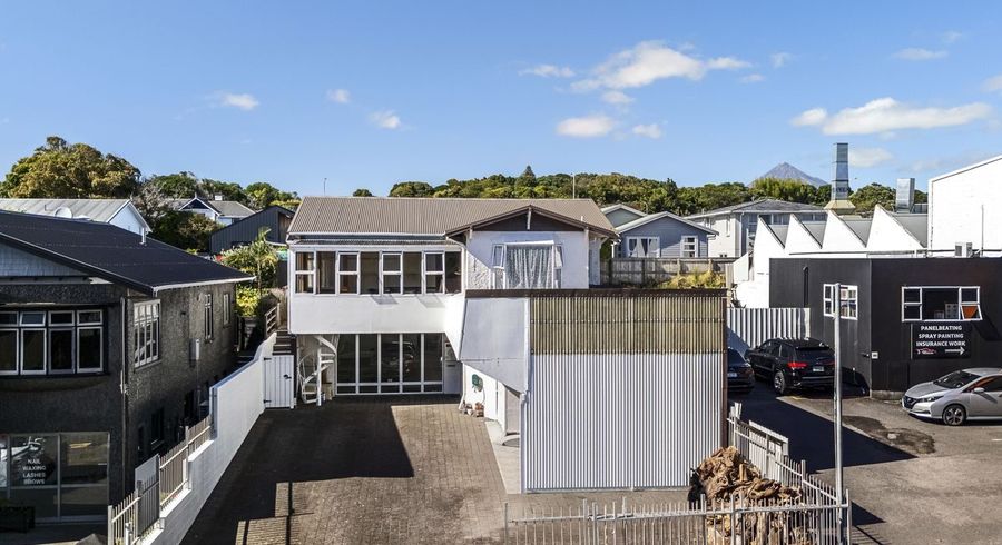  at 219 Devon Street East, New Plymouth