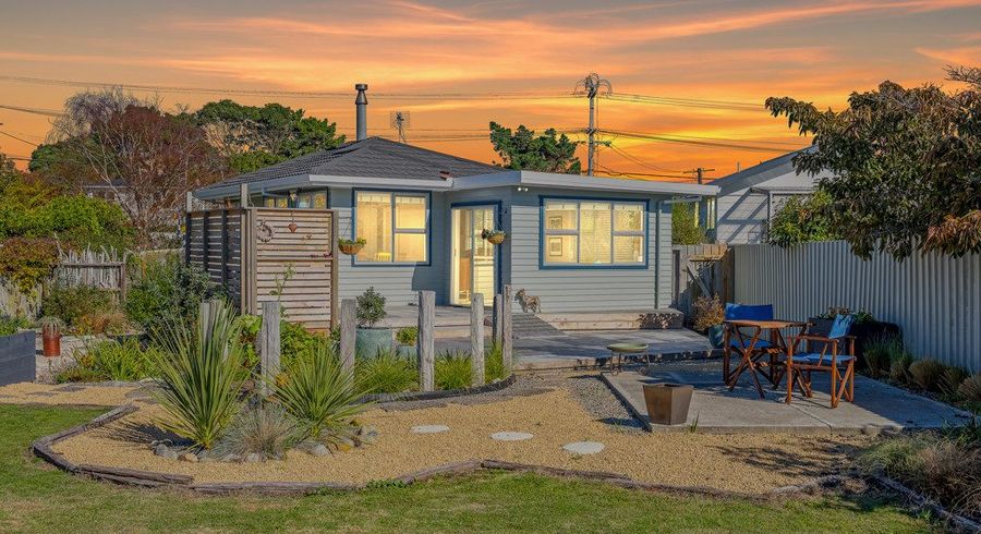  at 61 Martin Road, Paraparaumu Beach, Kapiti Coast, Wellington