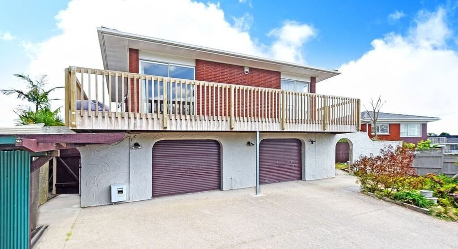  at 3A Lilian Place, Farm Cove, Manukau City, Auckland