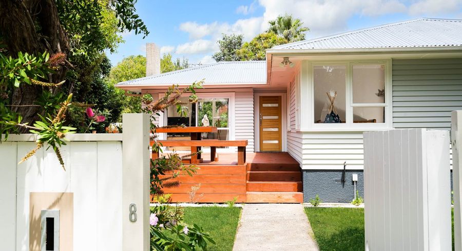  at 8 Coronet Place, Avondale, Auckland