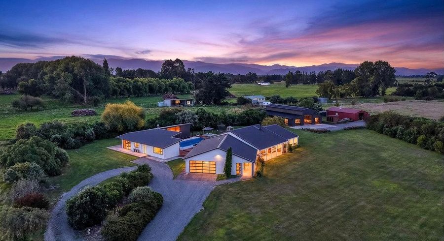  at 210 Wards Line, Morison Bush, Greytown