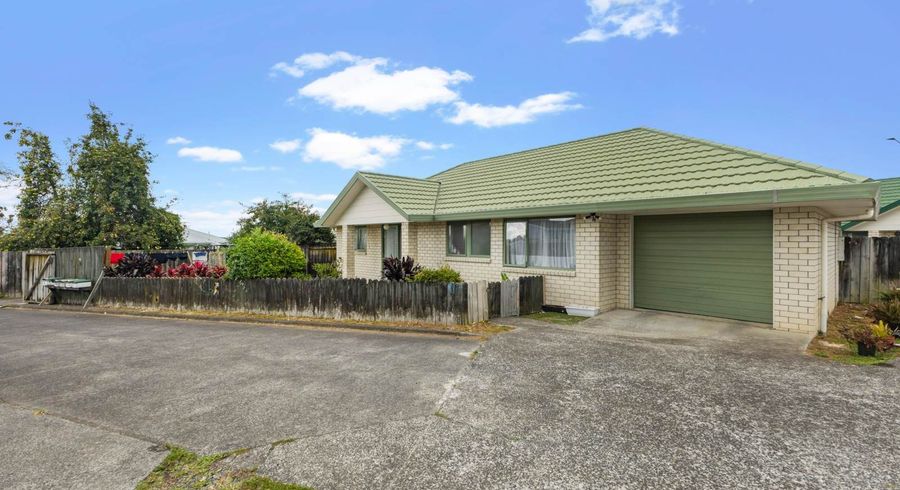  at 1/13 Solveig Place, Randwick Park, Manukau City, Auckland