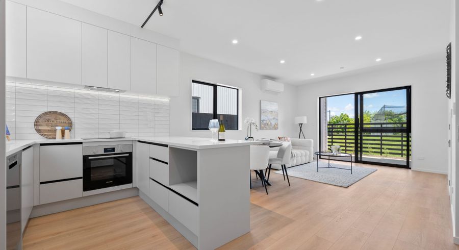  at 3/18 Albert Road, Kelston, Waitakere City, Auckland