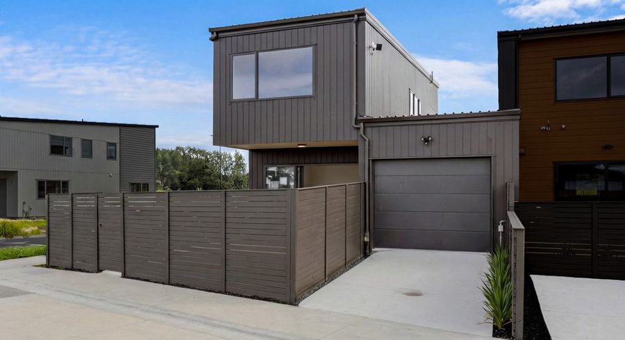  at 115 Otuwairoa Esplanade, Papakura, Papakura, Auckland