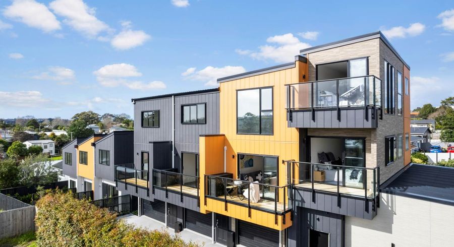  at 329 A  Rangatira Road, Beach Haven, North Shore City, Auckland