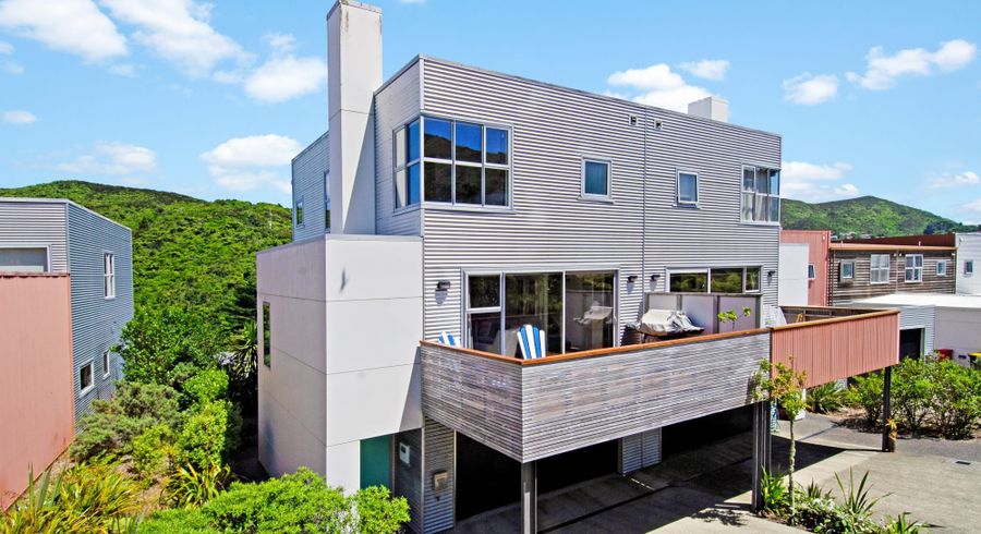  at 35 Saddleback Grove, Karori, Wellington