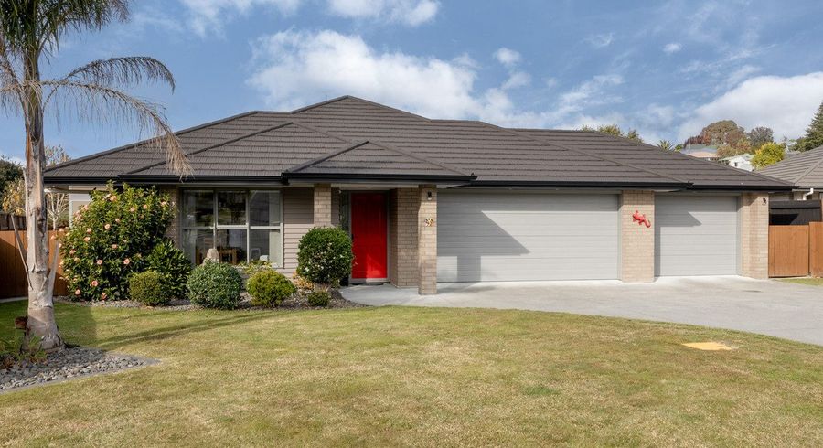  at 56 Fairfax Crescent, Pyes Pa, Tauranga