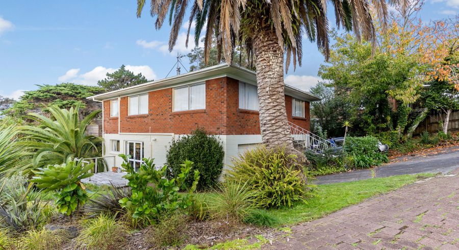  at 18 Vienna Place, Birkenhead, North Shore City, Auckland