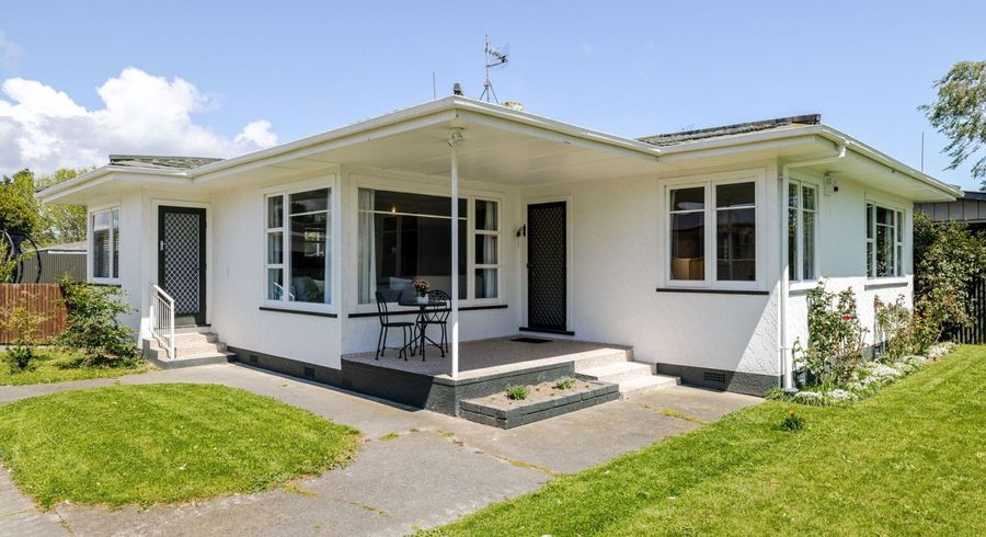  at 52 College Street, Awapuni, Palmerston North, Manawatu / Whanganui