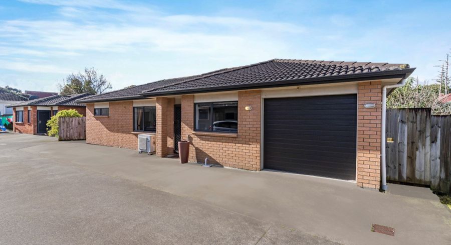  at 9 Miranda Street, Avondale, Auckland