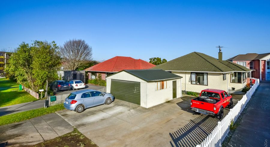  at 46 Athol Terrace, Ilam, Christchurch City, Canterbury