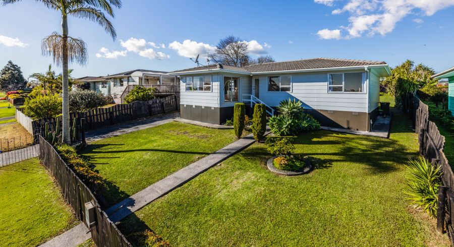  at 52 Zelda Avenue, Clover Park, Manukau City, Auckland