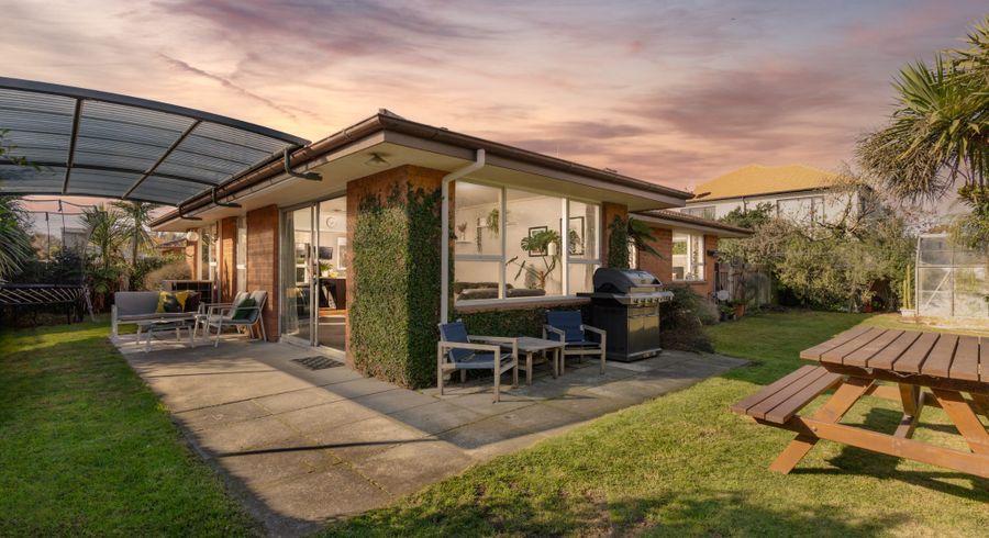  at 2/27 Bretts Road, St. Albans, Christchurch City, Canterbury