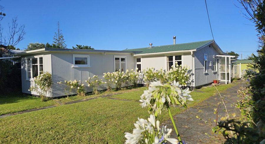  at 169 Kahukura Avenue, Waitarere Beach, Horowhenua, Manawatu / Whanganui