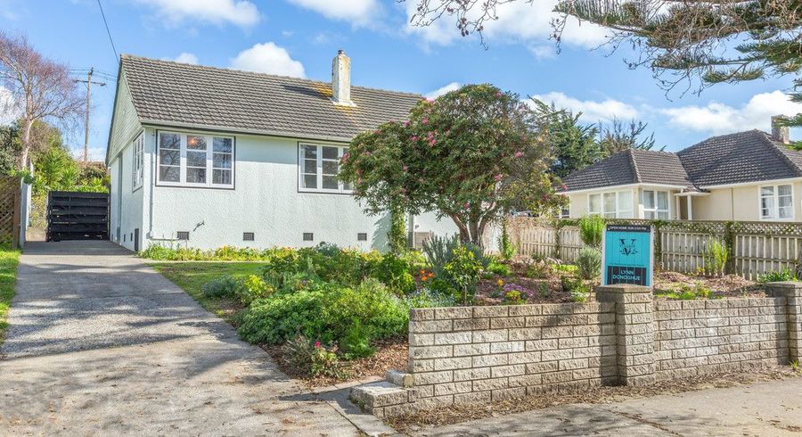  at 42 Mungavin Avenue, Ranui, Porirua