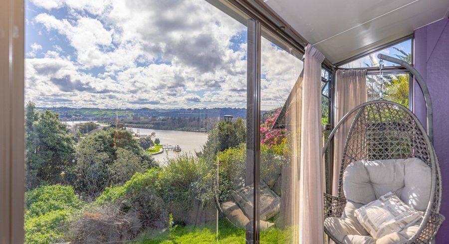  at 34 Hipango Terrace, Durie Hill, Whanganui