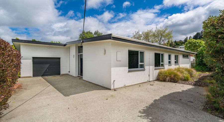  at 1 Sunnyvale Lane, Green Island, Dunedin
