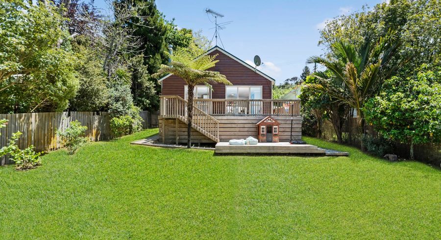  at 446 Huia Road, Laingholm, Auckland