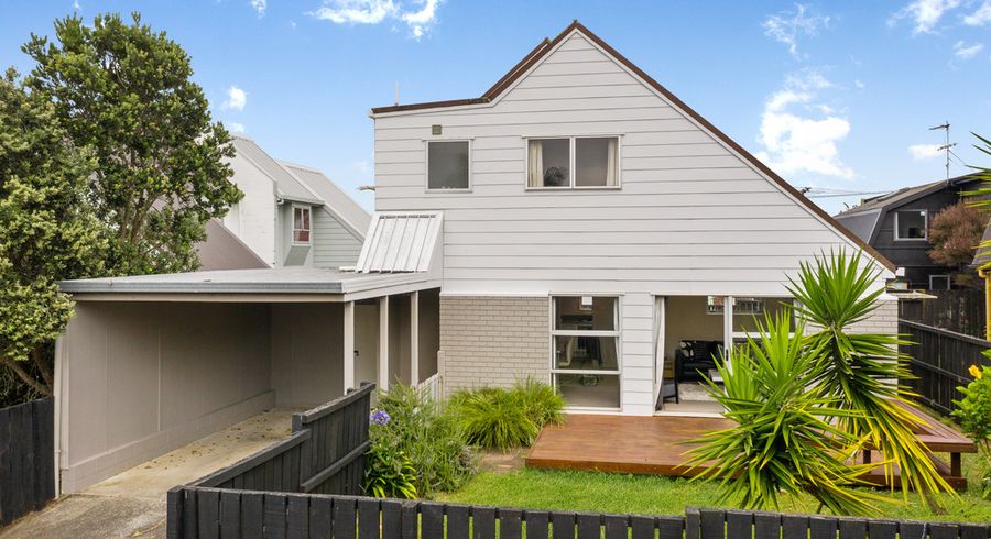  at 6 Catherine Street, Onehunga, Auckland