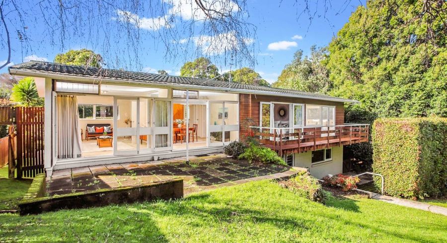  at 2 Carlisle Street, Glendowie, Auckland