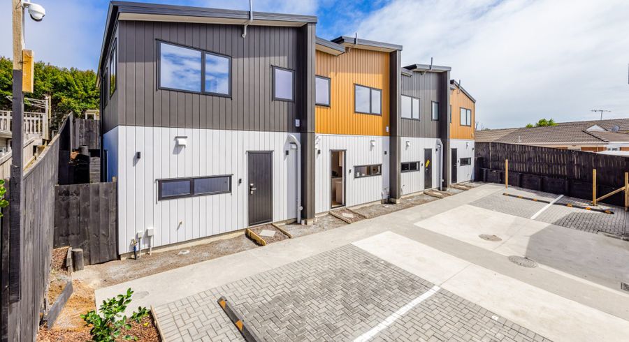  at 3/6 Broadview Place, Howick, Manukau City, Auckland