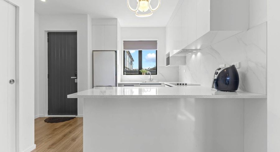  at 1/101 Botany Road, Botany Downs, Manukau City, Auckland