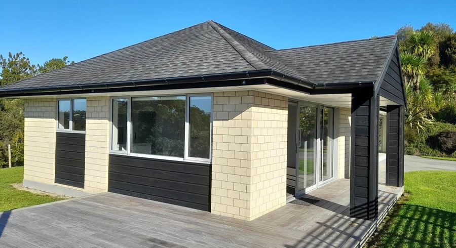  at Oratia, Waitakere City, Auckland