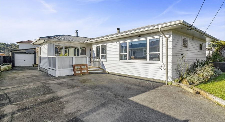  at 20 Karamu Crescent, Wainuiomata, Lower Hutt