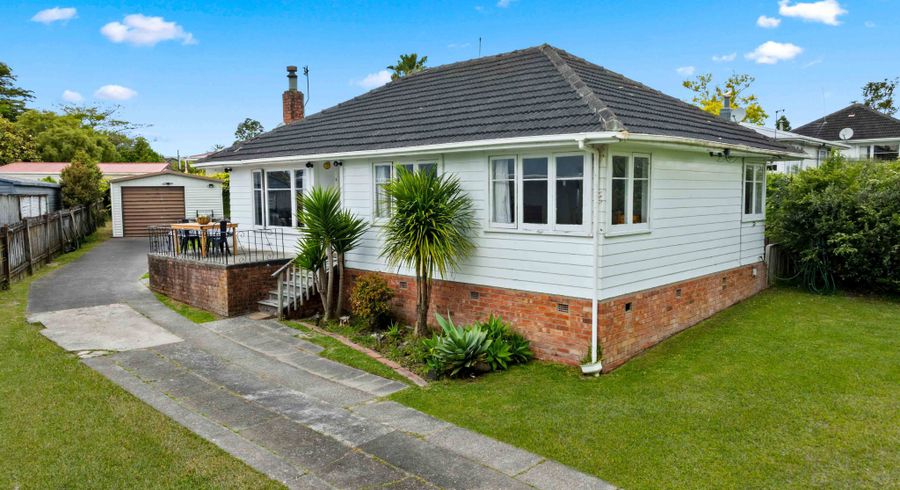  at 48 Amberley Avenue, Te Atatu South, Waitakere City, Auckland