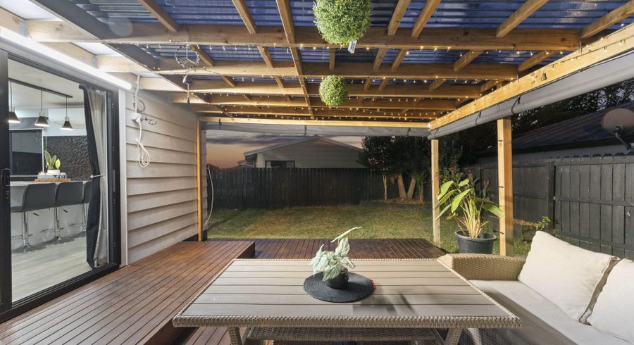  at 4/22 Barneys Farm Road, Clendon Park, Auckland