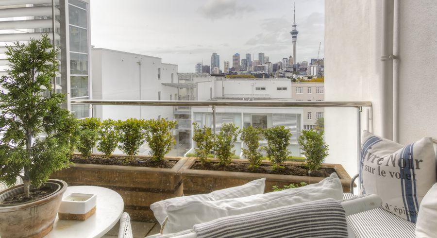  at 604/28 College Hill, Freemans Bay, Auckland