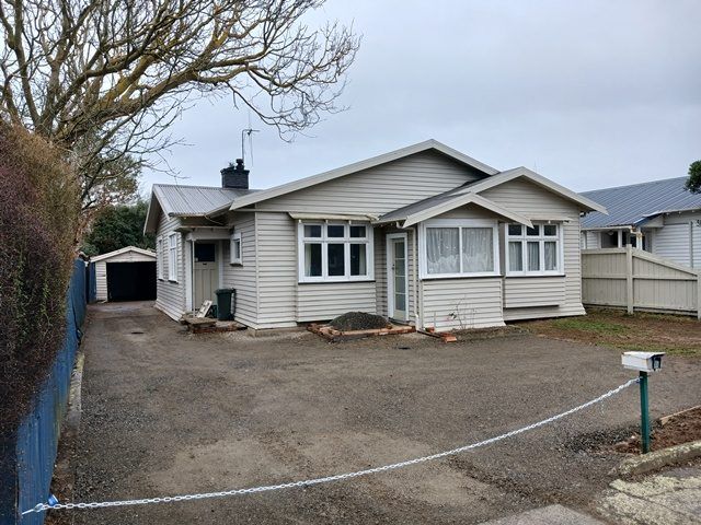  at 17 Shamrock Street, Takaro, Palmerston North, Manawatu / Whanganui