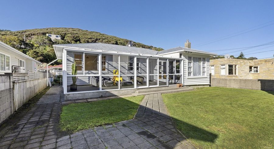  at 58 Airlie Road, Plimmerton, Porirua, Wellington