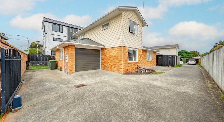  at 168A Rathgar Road, Henderson, Waitakere City, Auckland