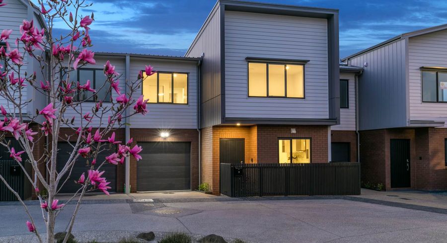  at 625 Moki Road, Stratford