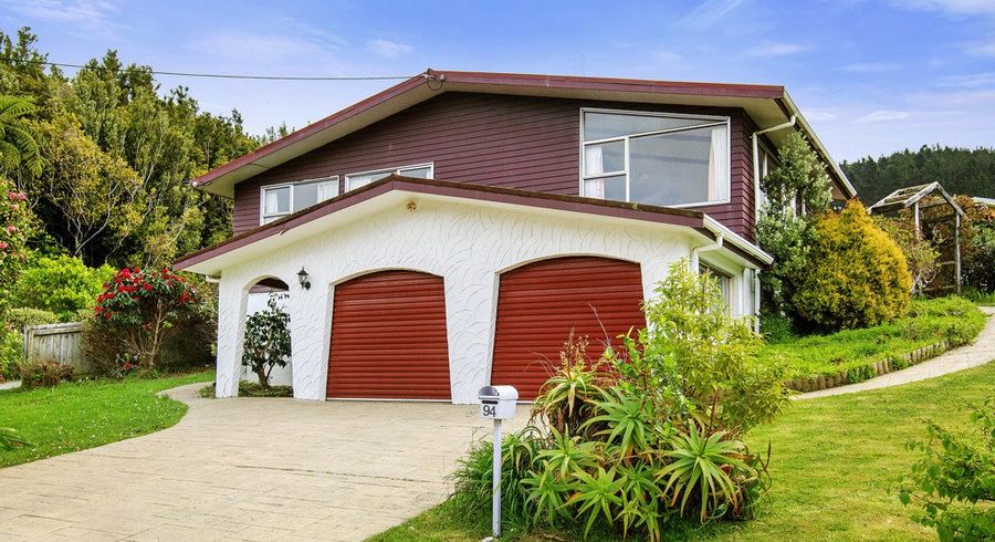  at 94 Larsen Crescent, Tawa, Wellington