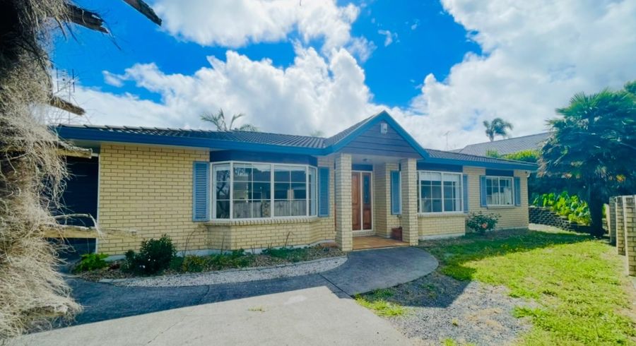  at 53 Stratford Rd, Hill Park, Manukau City, Auckland