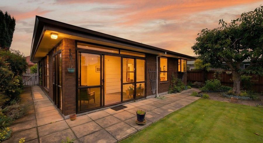  at 2/58a Daniels Road, Redwood, Christchurch City, Canterbury