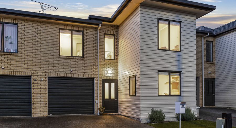  at 43 Barnea Circle, Glen Eden, Auckland