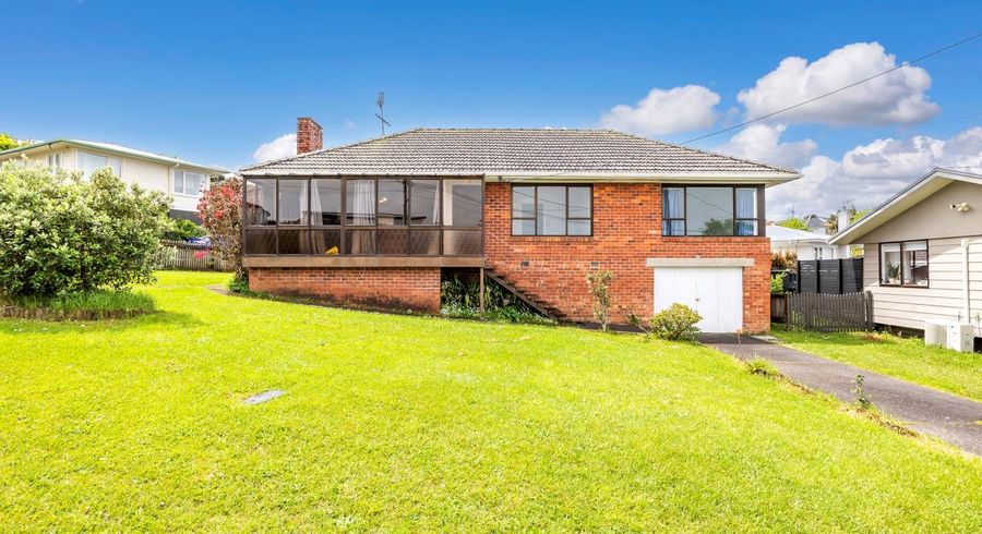  at 2/1 Meadowvale Avenue, Forrest Hill, North Shore City, Auckland