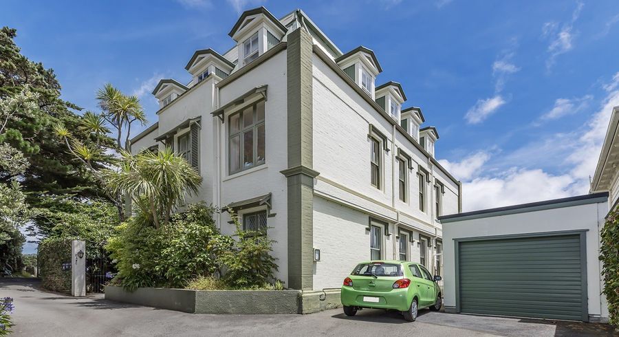  at 16B Hadfield Terrace, Kelburn, Wellington