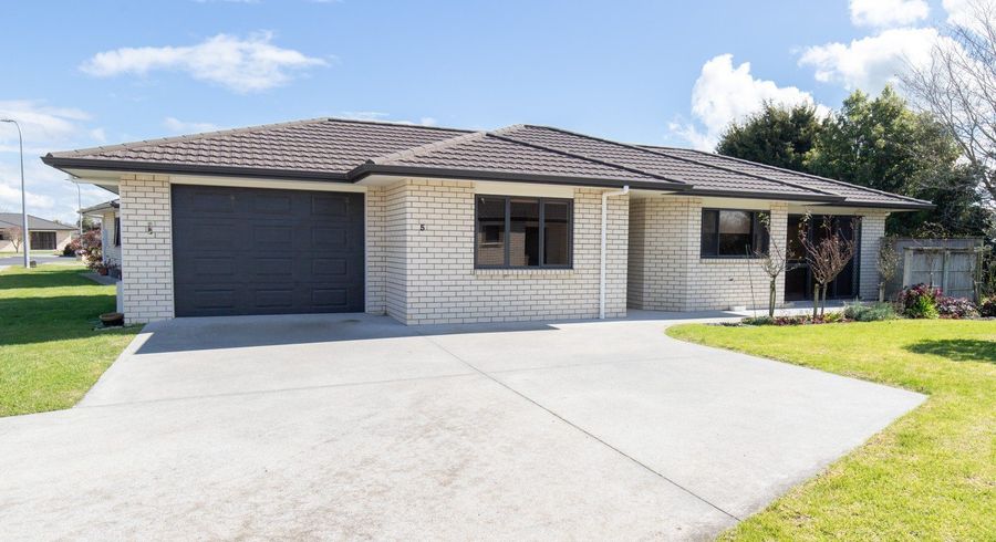  at 5 Lodge Drive, Ngatea, Hauraki, Waikato