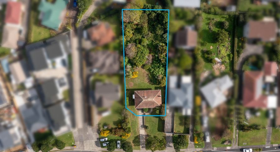  at 518 Glenfield Road, Bayview, North Shore City, Auckland