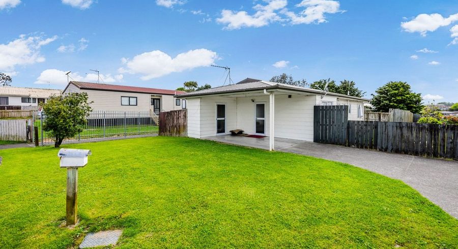  at 1/20 Solveig Place, Randwick Park, Manukau City, Auckland