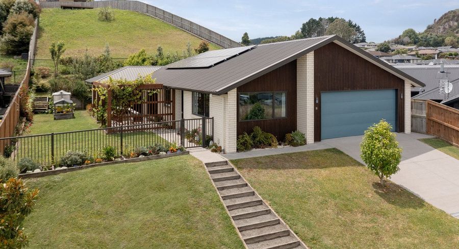  at 18 Moira Close, Welcome Bay, Tauranga