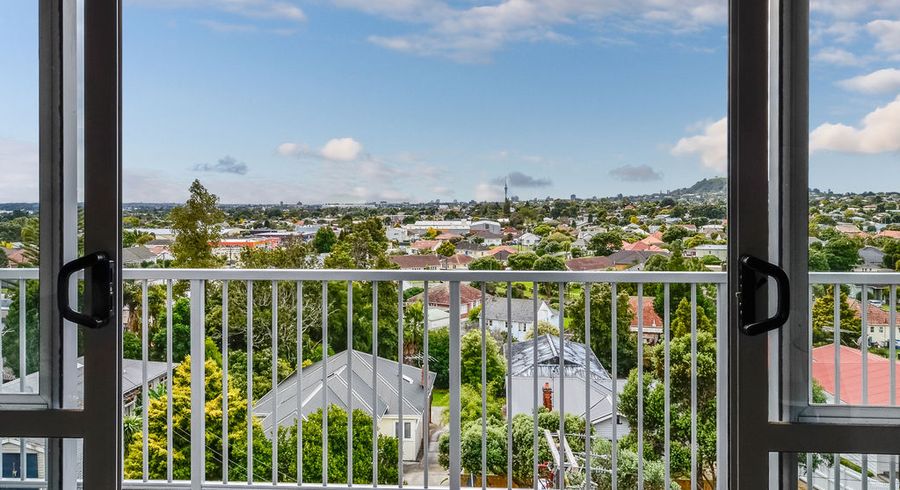  at 3D/3 Keystone Avenue, Three Kings, Auckland